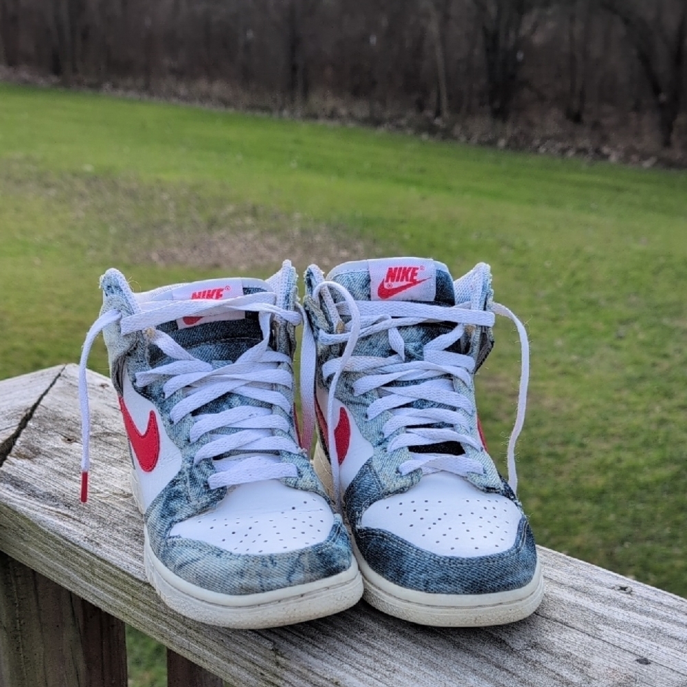 Nike Womens Dunk High "Washed Denim" Sneakers